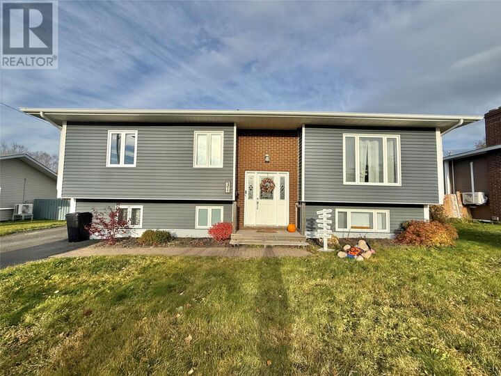 Property Photo:  31 Southcott Drive  NL A2A 2P2 