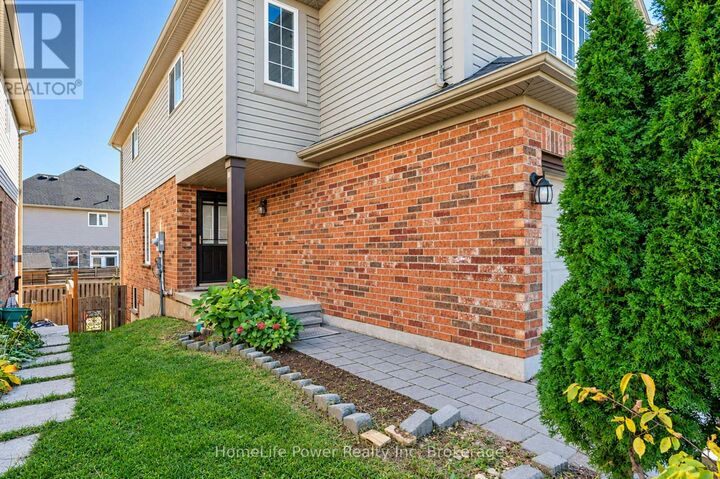 Property Photo:  575 Thistlewood Drive  ON N5X 4M1 