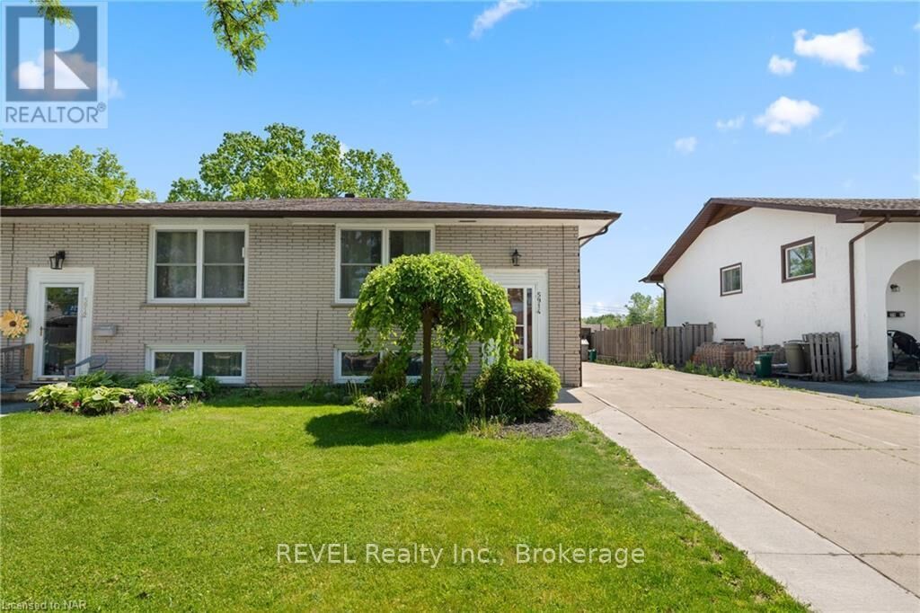 Property Photo:  5914 Frontenac Street  ON L2G 3B2 