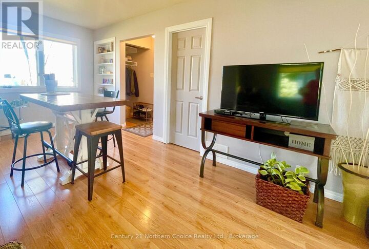 Property Photo:  178 Wilde Street  ON P8N 1N9 