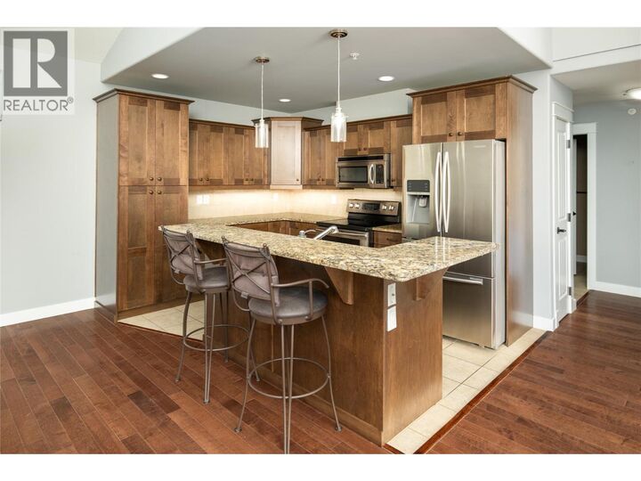 Property Photo: 2470 Tuscany Drive 405 BC V4T 3G8