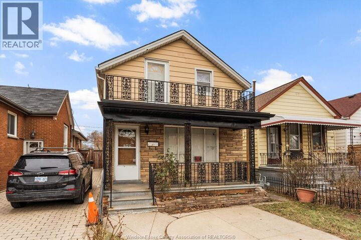 Property Photo: 749 Glengarry Avenue ON N9A 1R4