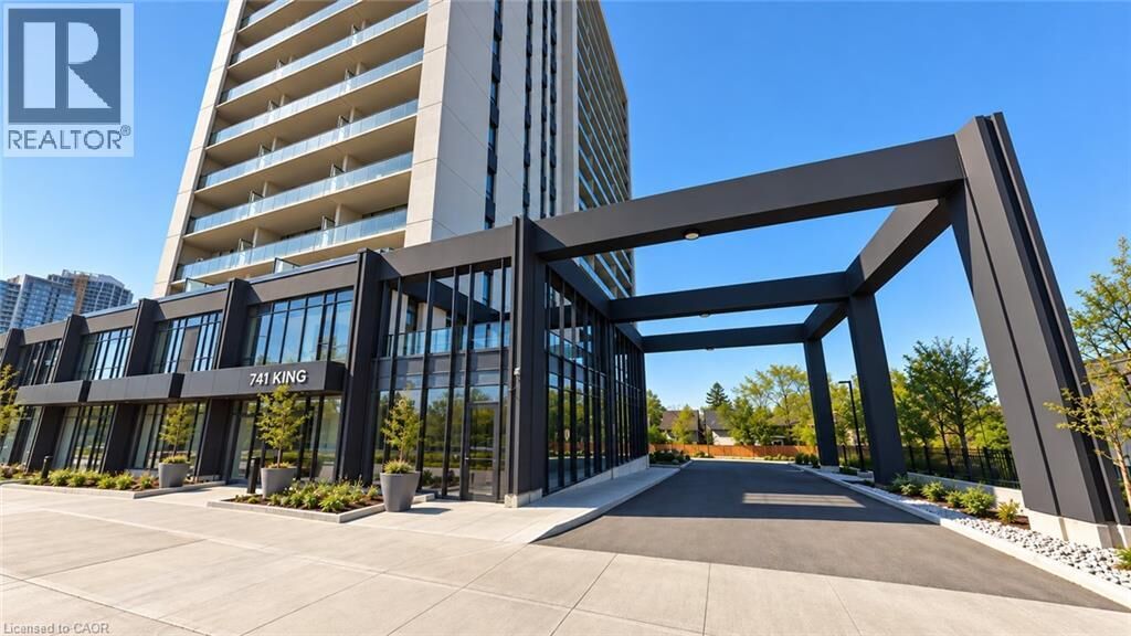 Property Photo:  741 King Street West 1705  ON N2G 1E5 