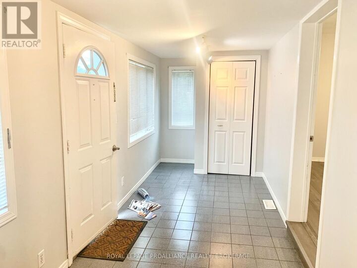 Property Photo:  818 Division Street  ON K7K 4C3 