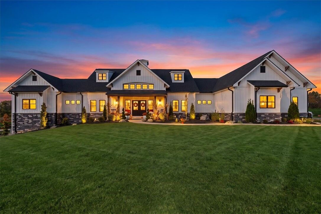 Property Photo: 1018 Stevenson Road OH 45385