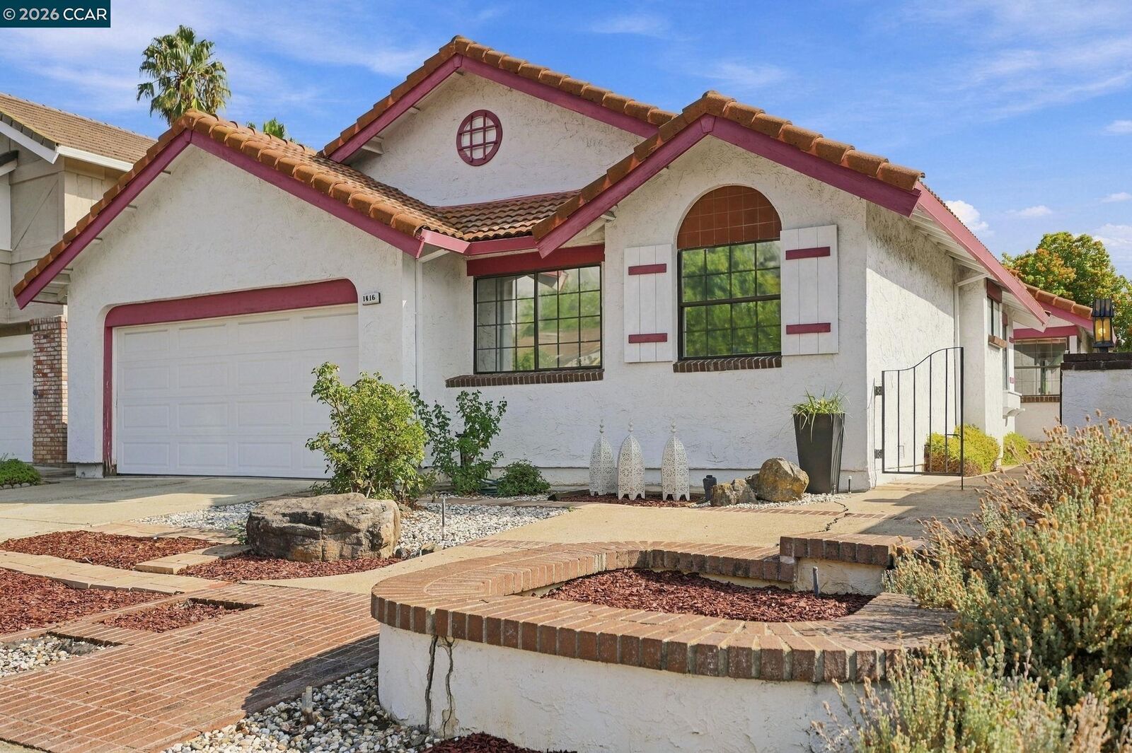 Property Photo: 1416 Garaventa Ct CA 94521