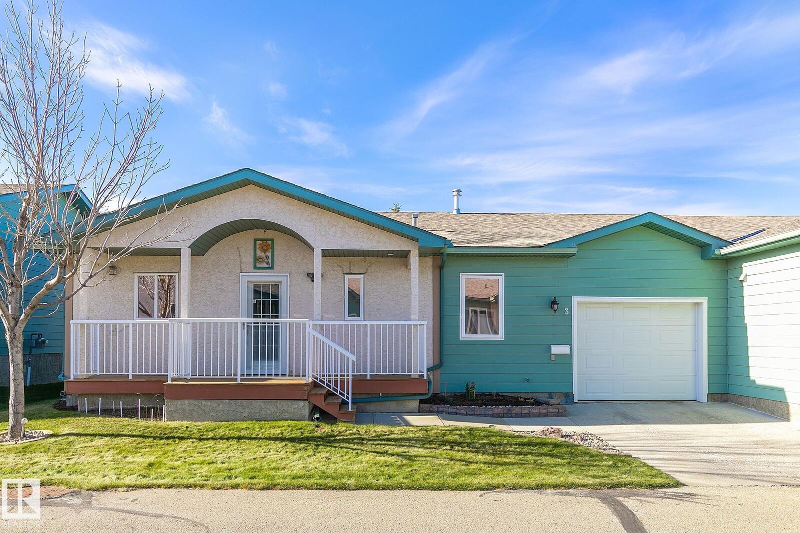 Property Photo:  3 Spruce Ridge Drive 3  AB T7X 3V5 