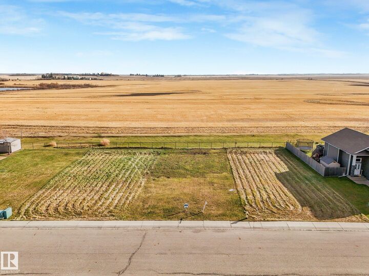 Property Photo:  4 Monterey Estates  AB T9A 1K2 