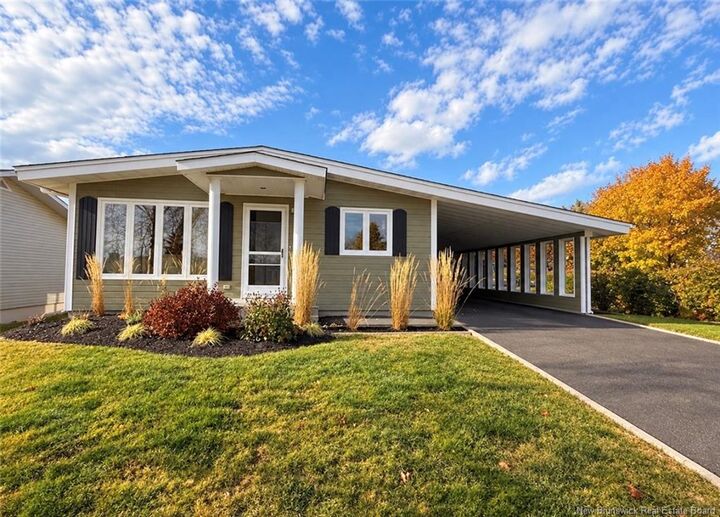 Property Photo: 28 émile-Simard Avenue NB E3V 3P9