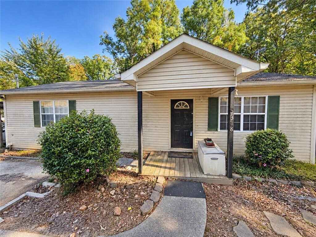 Property Photo: 2318 Sportsman Club Road GA 30501