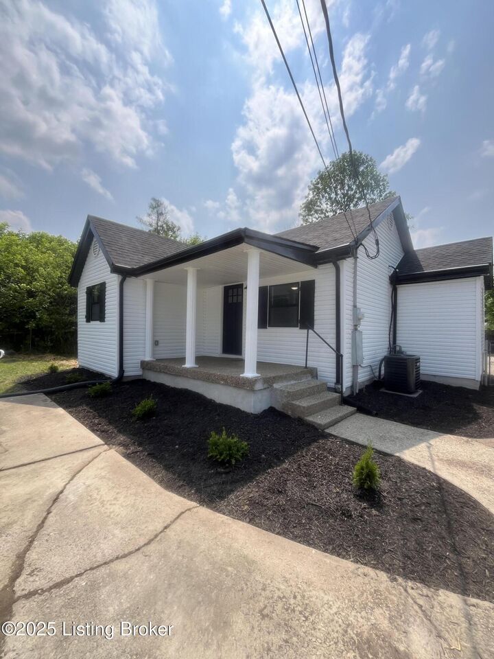 Property Photo:  195 6th Ave  KY 40165 