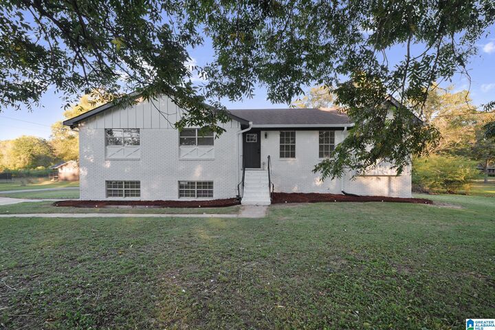 Property Photo: 1153 Glasgow Street AL 35224