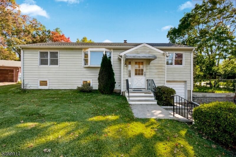 Property Photo:  304 Lilac Ct  NJ 08807 