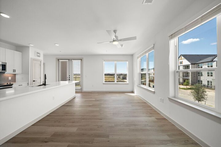 Property Photo:  6030 Texas Heritage Parkway B3  TX 77441 