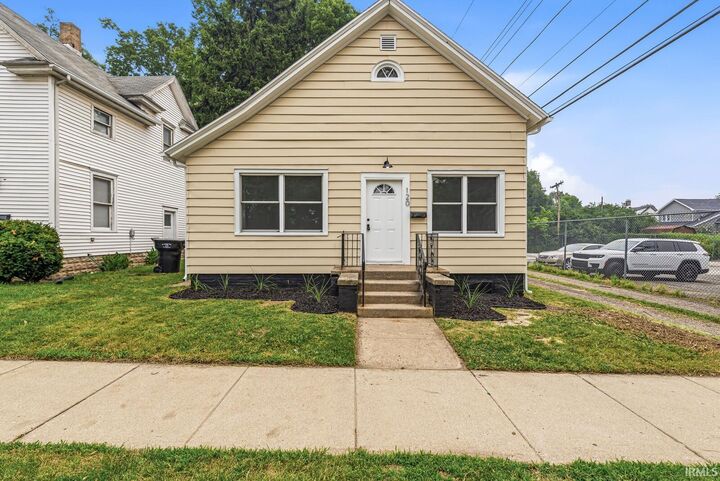 Property Photo: 120 N Frances Street IN 46617