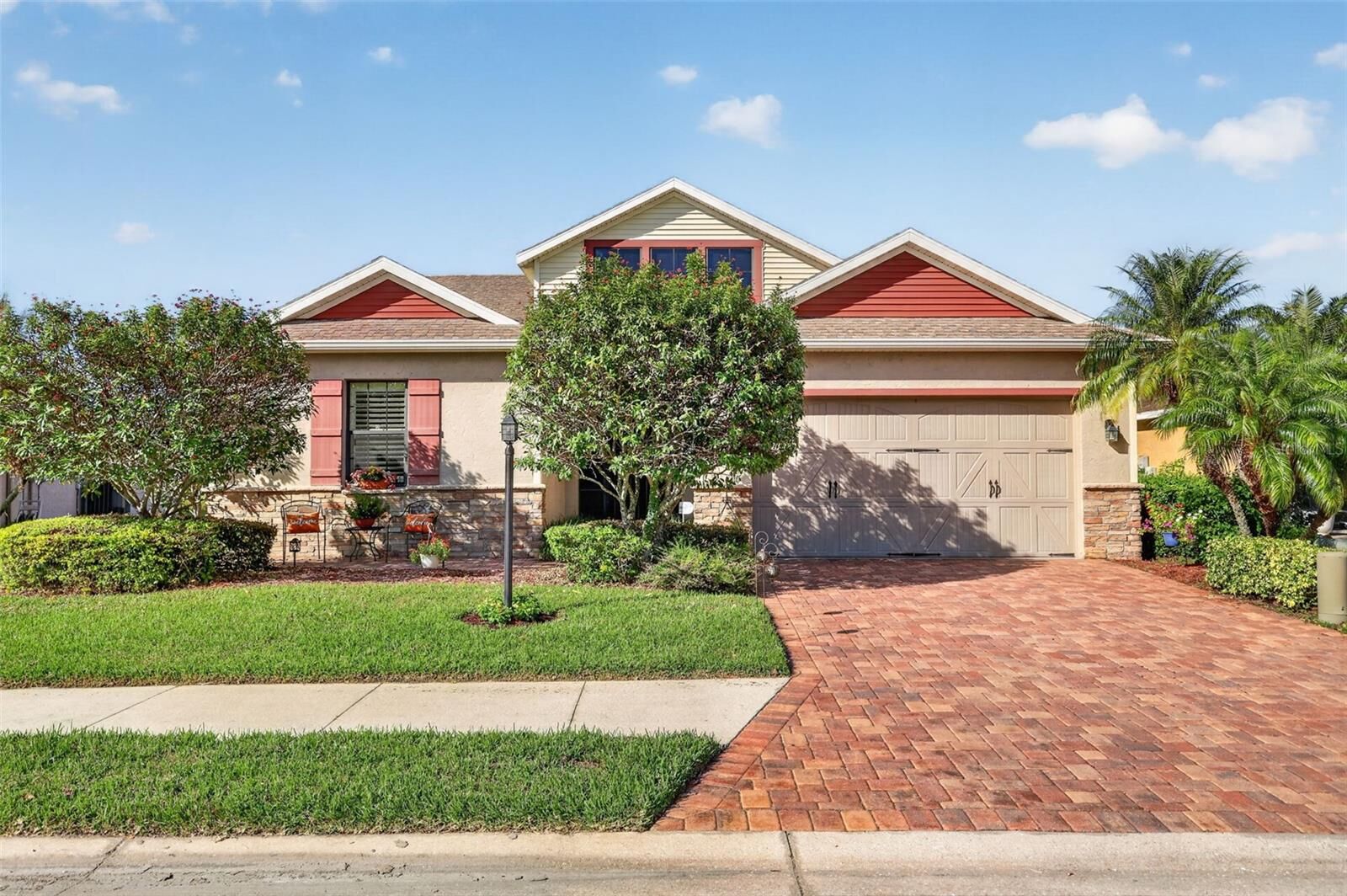 Property Photo:  3415 71st Avenue E  FL 34243 