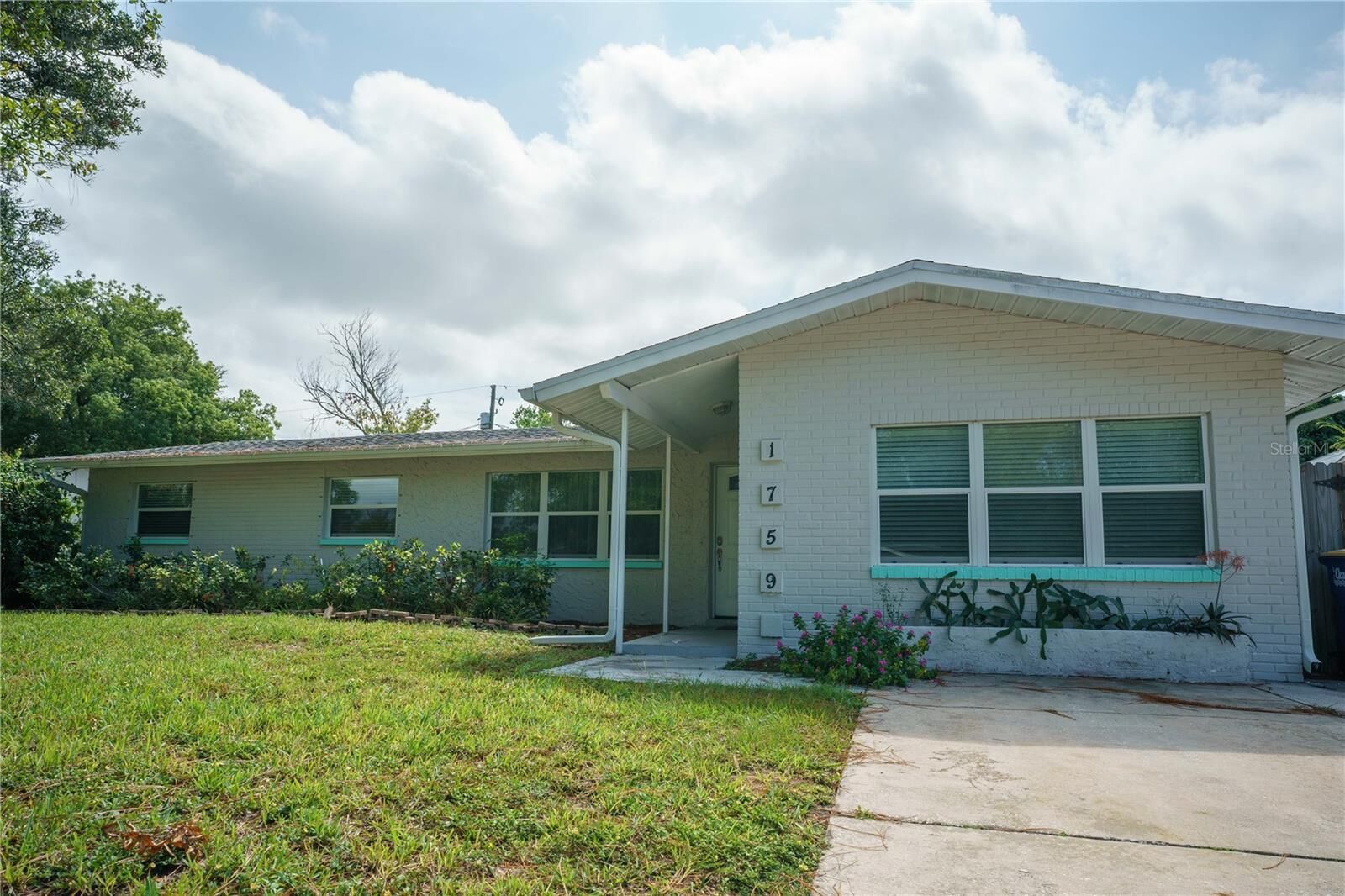 Property Photo:  1759 Thames Street  FL 33755 