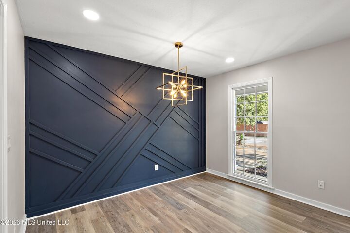 Property Photo:  1404 Plantation Boulevard  MS 39211 