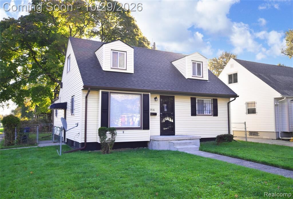 Property Photo: 5518 Winthrop Boulevard MI 48505 5137