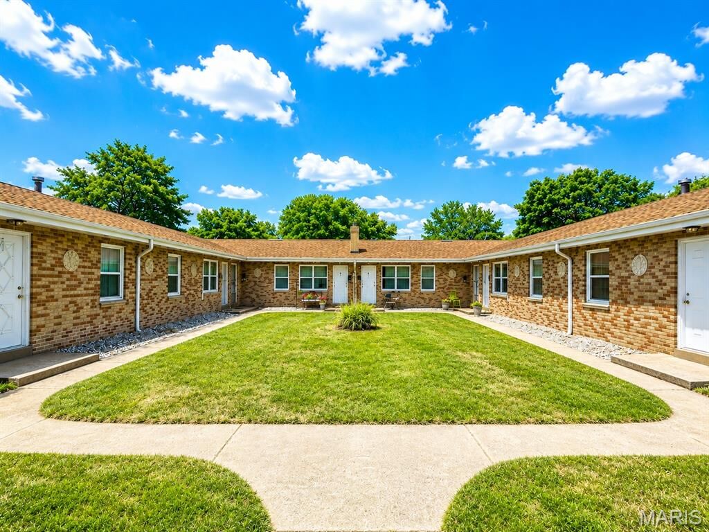 Property Photo: 7022 Jamieson Avenue D MO 63109
