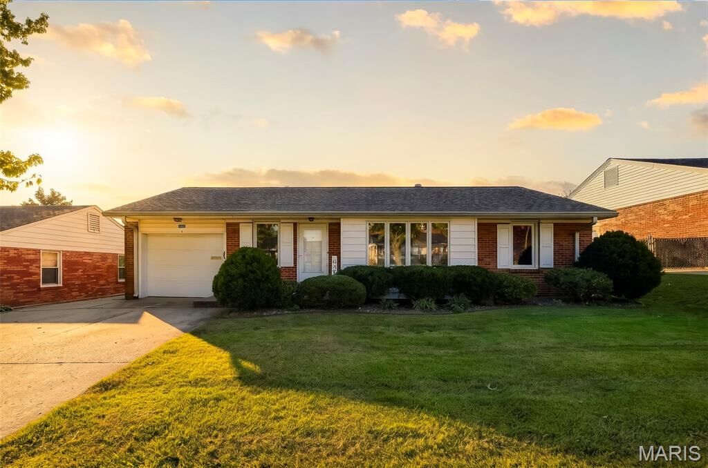 Property Photo: 1992 W Adams Street MO 63301
