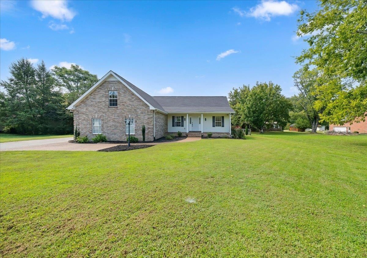 Property Photo: 3011 Tyree Springs Rd TN 37075