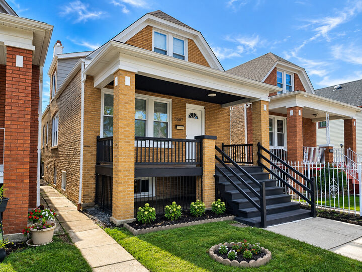 Property Photo: 3507 W 60th Place IL 60629