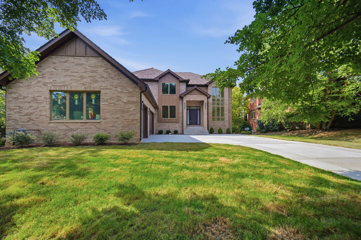 Property Photo:  7234 Roxbury Court  IL 60060 