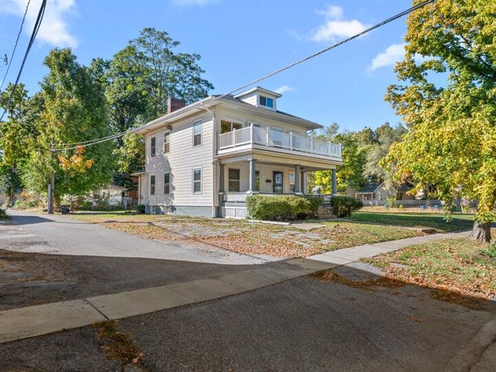 Property Photo: 308 E Canedy Street IL 62703
