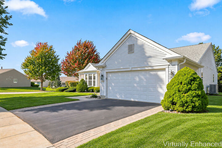 Property Photo:  13480 Crestview Drive  IL 60142 