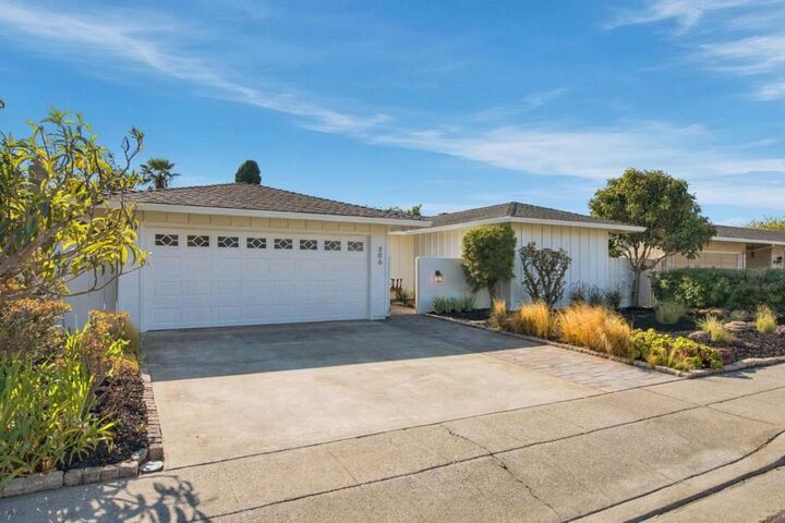 Property Photo: 806 Chrysopolis Drive CA 94404
