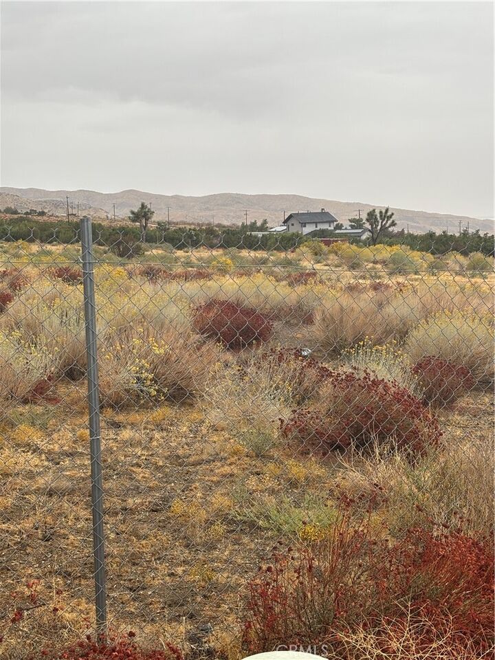 Property Photo:  106 106th  CA 93543 
