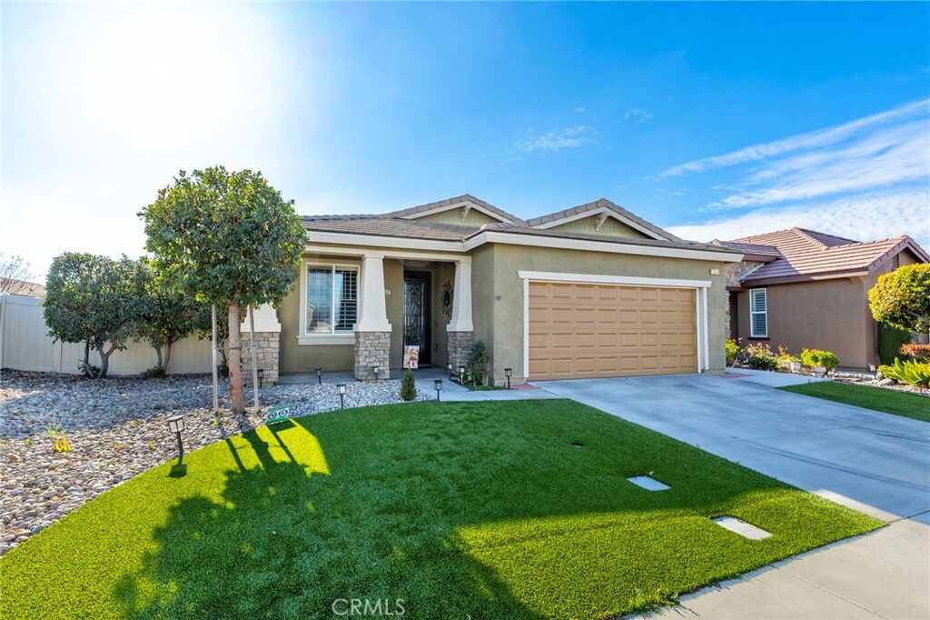 Property Photo:  353 Blowing Rock  CA 92223 