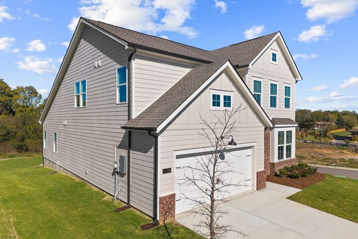 Property Photo:  1100 Riverview Run  TN 37115 