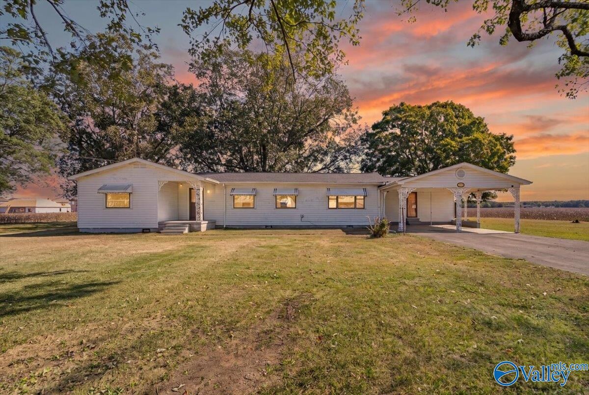 Property Photo:  991 Bo Howard Road  AL 35773 