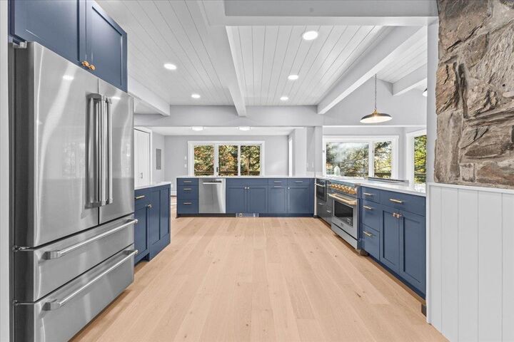 Property Photo:  81 Stowebury Road  VT 05677 
