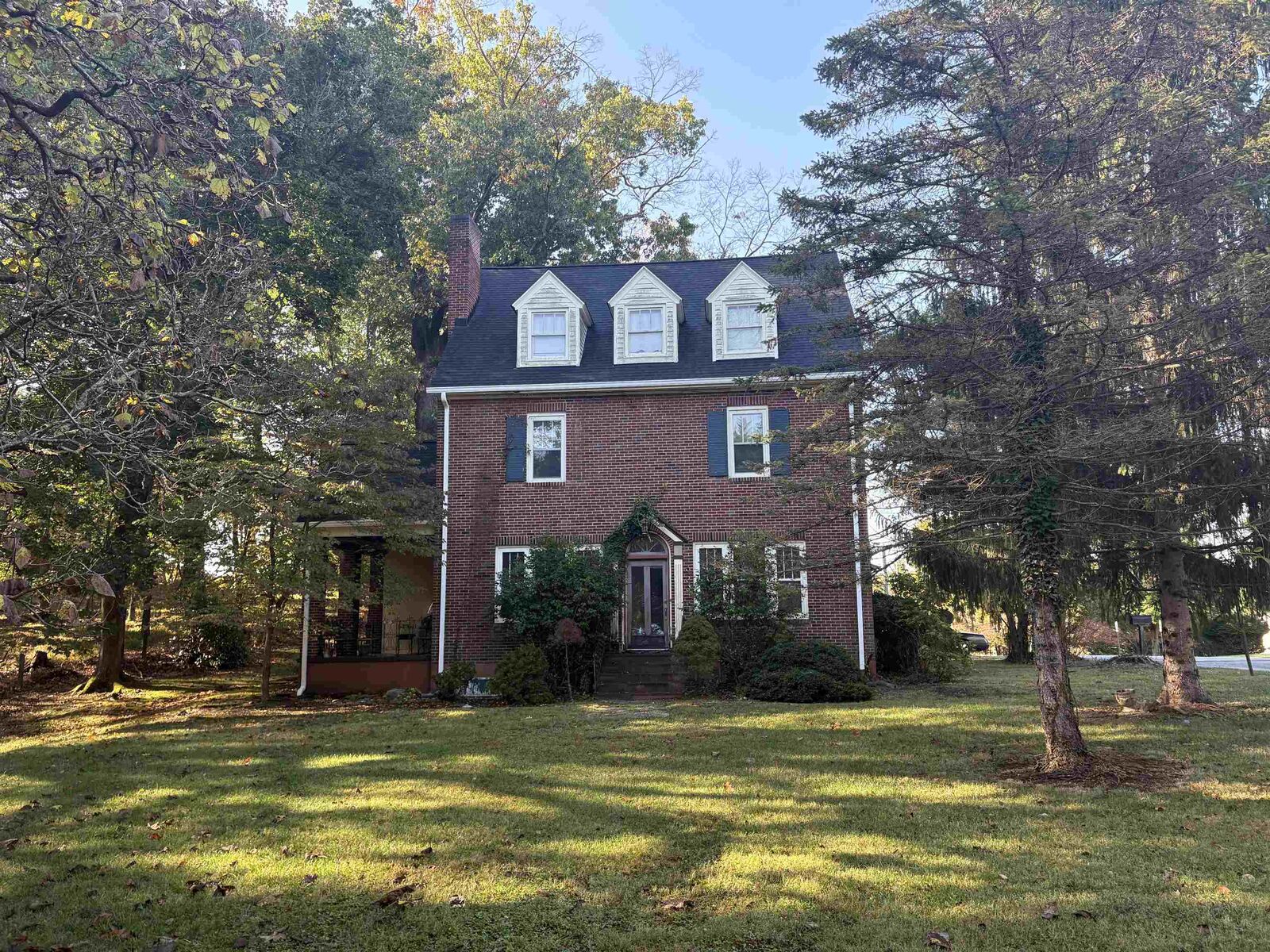 Property Photo:  900 Tyler Avenue  VA 24141 