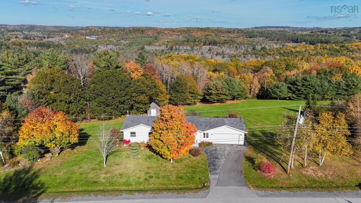 Property Photo:  69 Dawson Heights  NS B0J 1E0 
