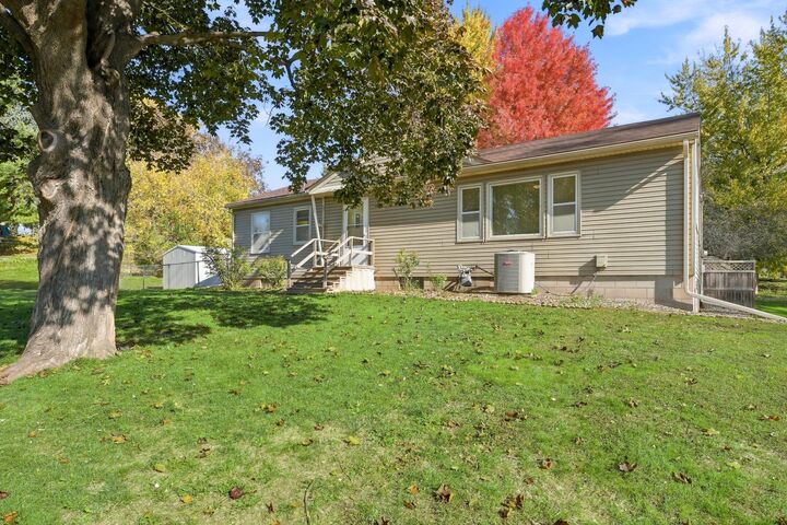 Property Photo:  1566 Albemarle Street  MN 55117 