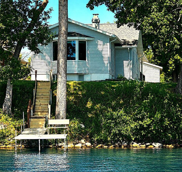 Property Photo:  4018 N Eagle Road  MN 56201 