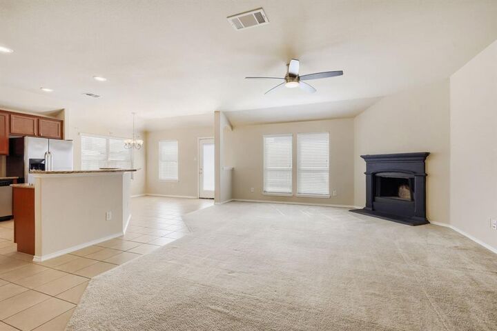 Property Photo: 8732 Yosemite Trail TX 76227