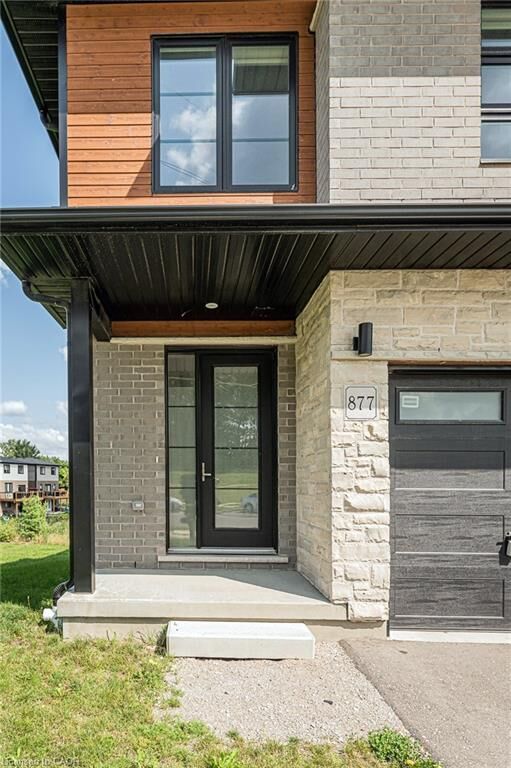 Property Photo:  877 Robert Ferrie Drive  ON N2R 0P2 