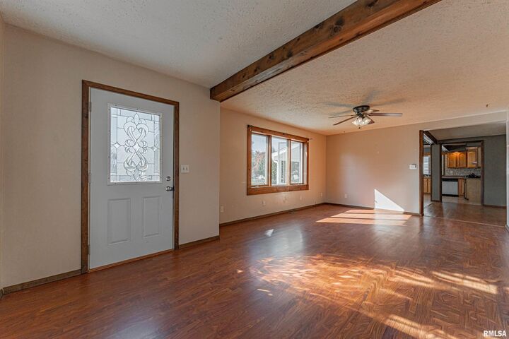 Property Photo:  504 S Race Street  IL 61723 