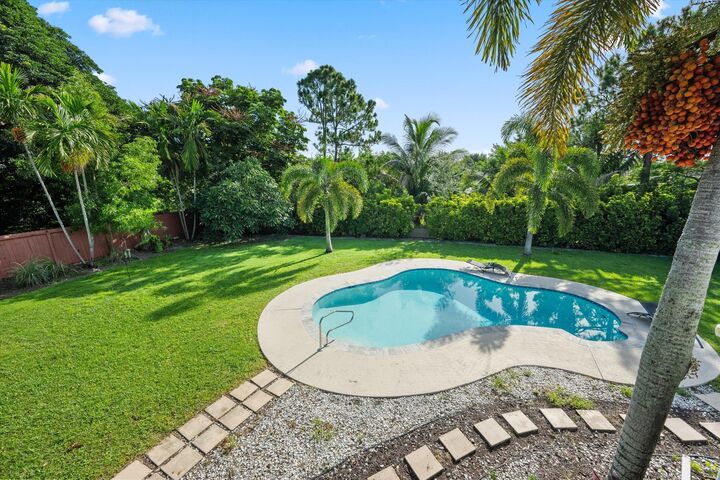 Property Photo: 1468 Northampton Terrace FL 33414