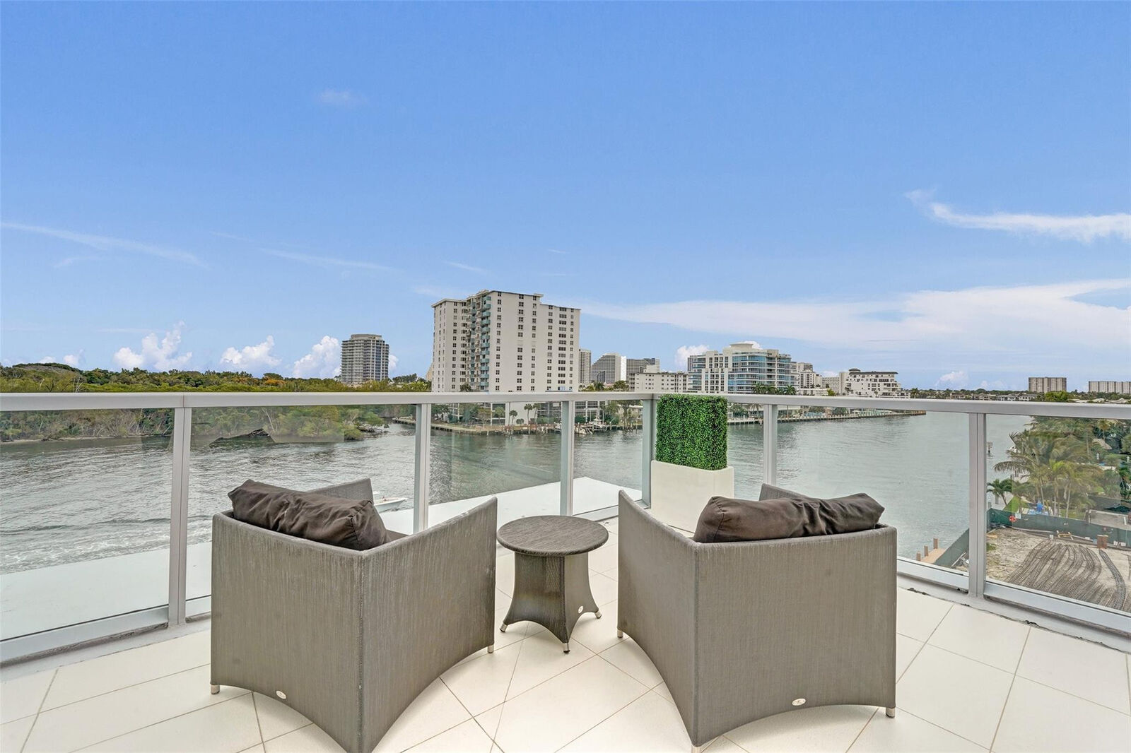 Property Photo:  920 Intracoastal Drive 503  FL 33304 
