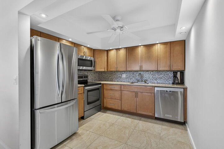 Property Photo: 361 Wellington J FL 33417
