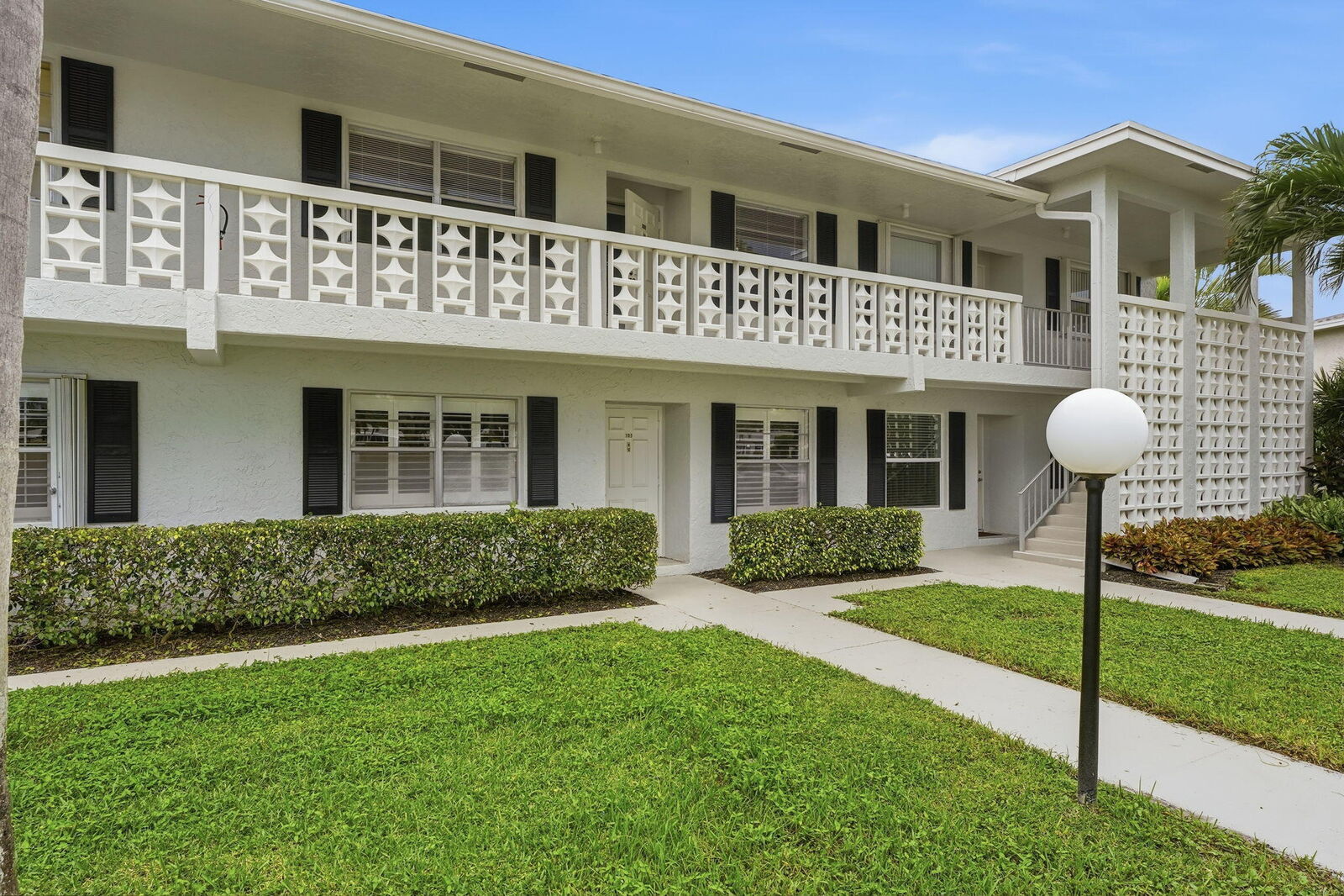 Property Photo:  2480 Juniper Drive  FL 33445 