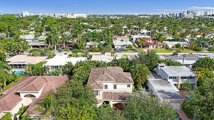 Property Photo: 2575 SE 7th Drive FL 33062