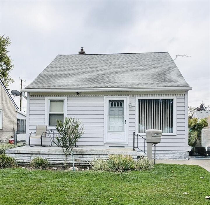 Property Photo:  1857 Council Avenue  MI 48146 
