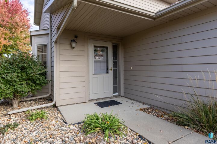 Property Photo:  2916 E Kensington St 4  SD 57108 
